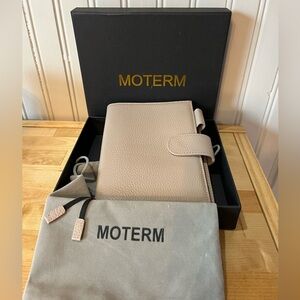 Moterm Pebble Leather Planner - New